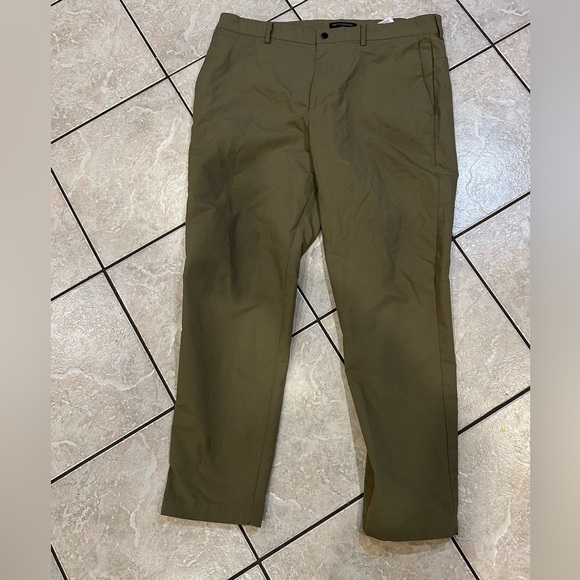 Banana Republic Men's Olive Performance Pants Size 36x30 - Picture 1 of 4